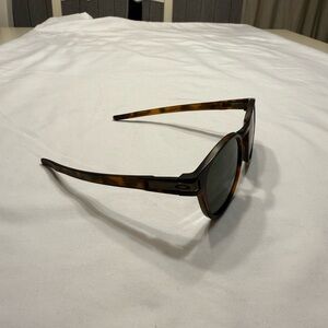 Oakley Latch Matte Brown Tortoise Frame with Prizm Black Lenses
